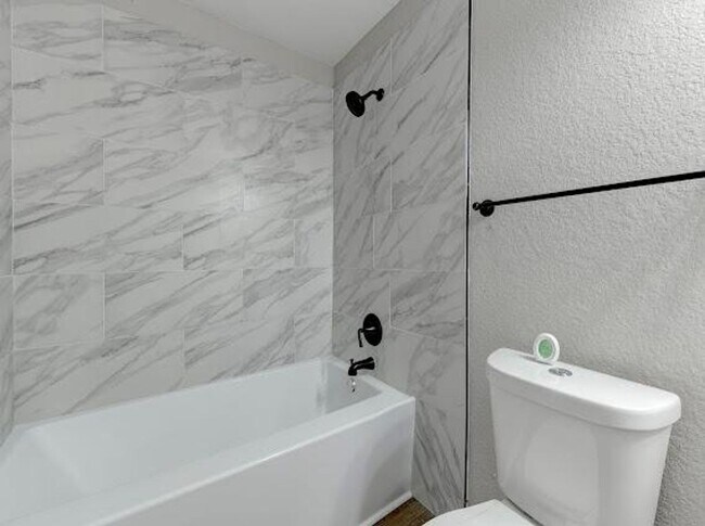 Building Photo - AVAILABLE NOW; APPLY ON OUR WESITE TODAY!