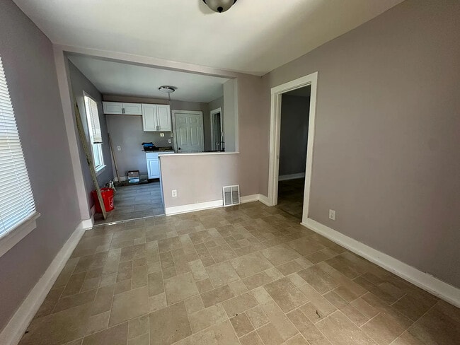 Building Photo - 4167 Isabelle St