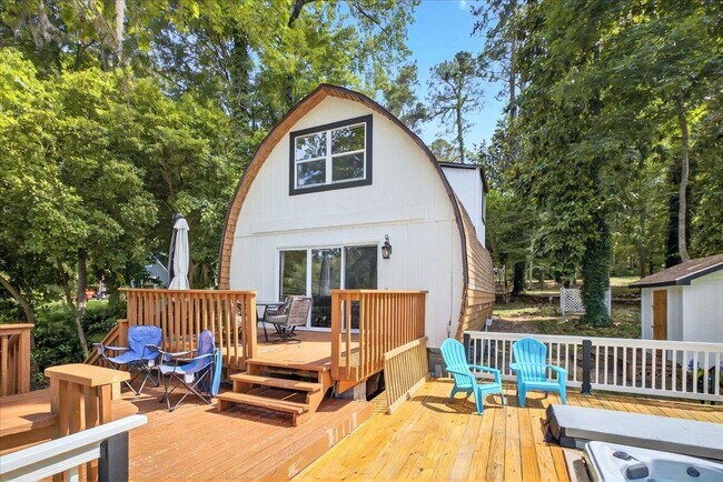 Building Photo - 1645 Tallavana Trail