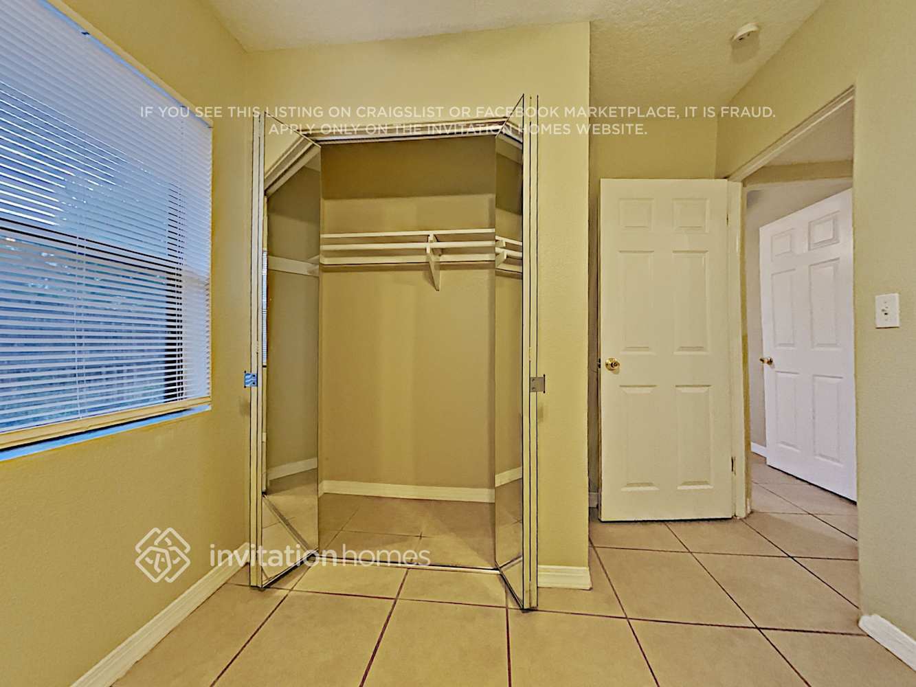 Building Photo - 3013 Touraine Ave