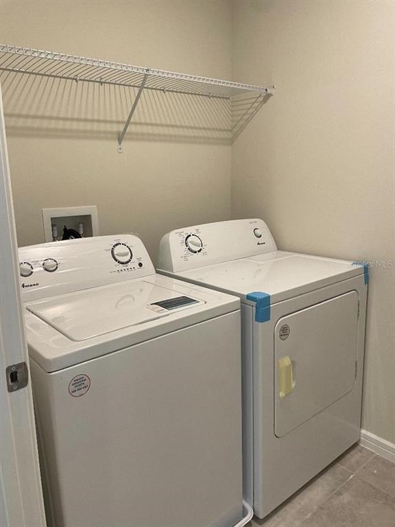 Building Photo - 1228 Sugarwood St