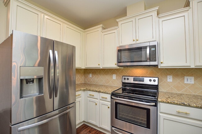 Building Photo - 2037 Ice Lake Ct