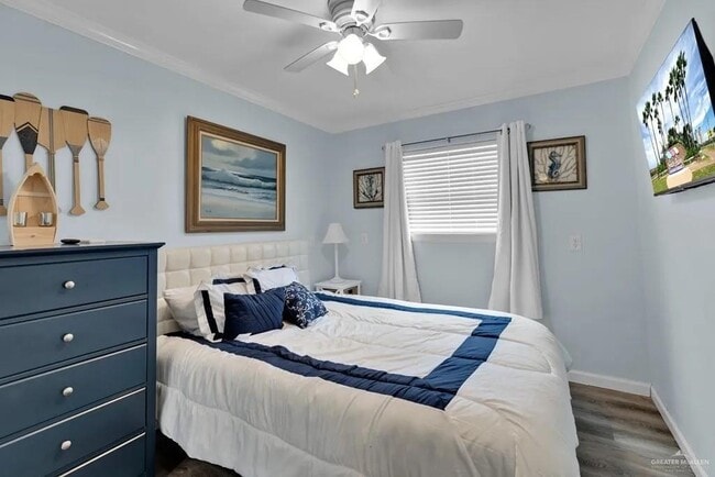 Building Photo - 19 W Gardenia St