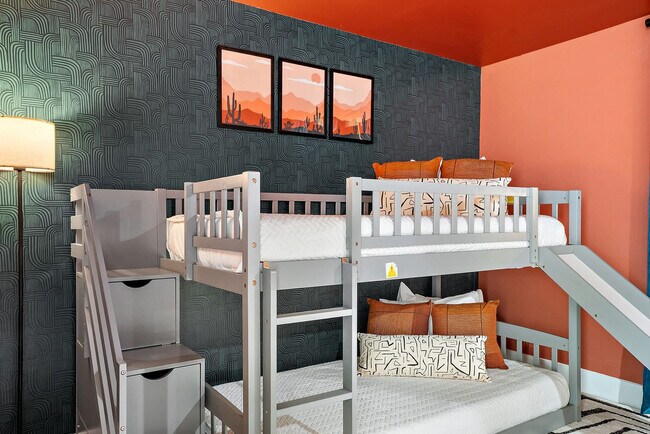 Building Photo - 7157 W Windrose Dr