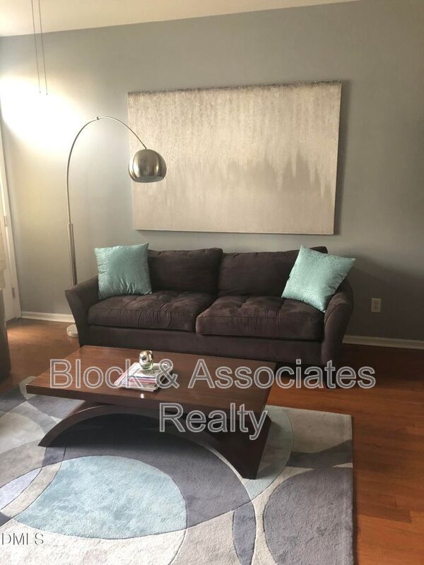 Building Photo - 603 Knightsborough Way