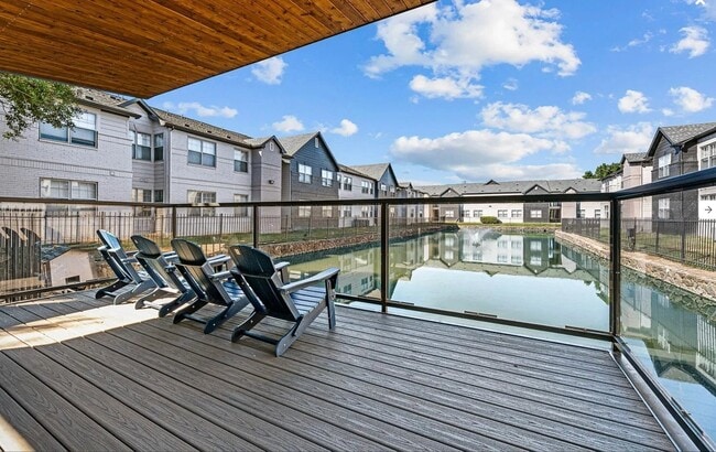 Building Photo - 2950 Mustang Dr