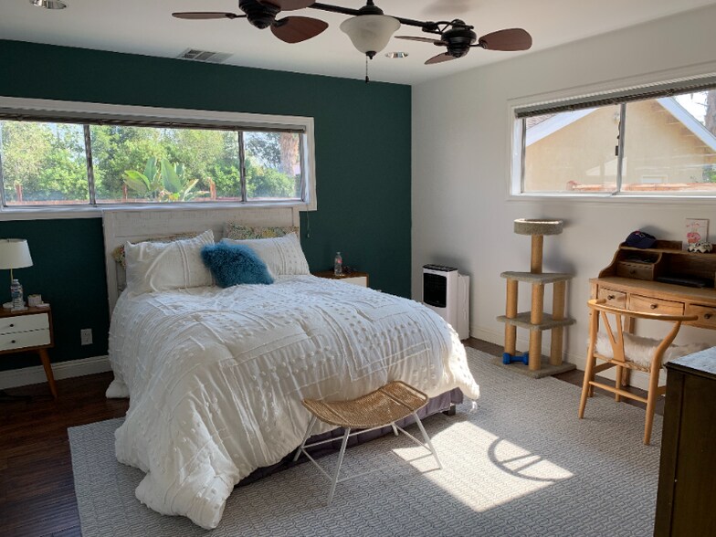 Building Photo - 17565 Bullock St