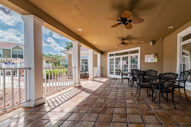 Building Photo - 9481 Highland Oak Dr