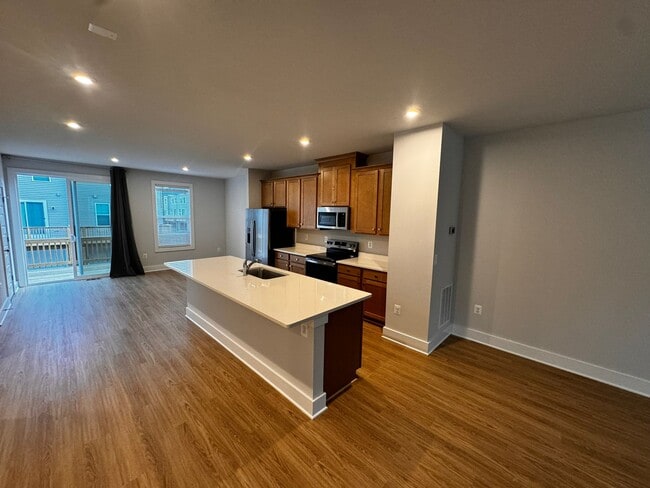 Building Photo - 3974 Springfield Rd