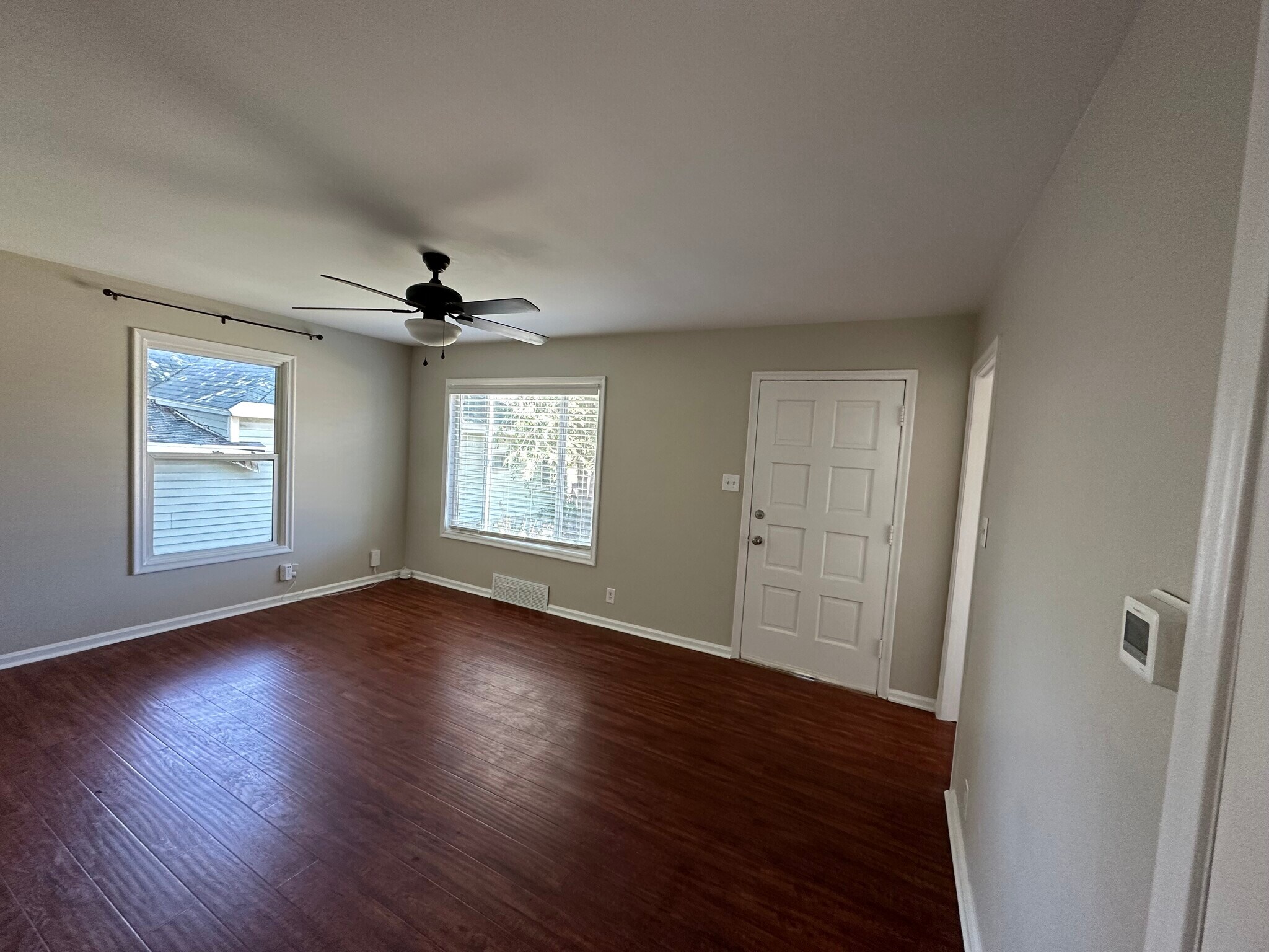 Building Photo - 1463 W Arapahoe Ave