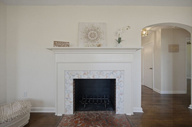 Building Photo - Call Sabrina Thomas at 757-767-0767 for more information
