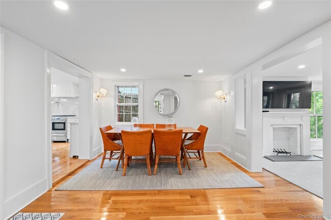 Building Photo - 152 Main St