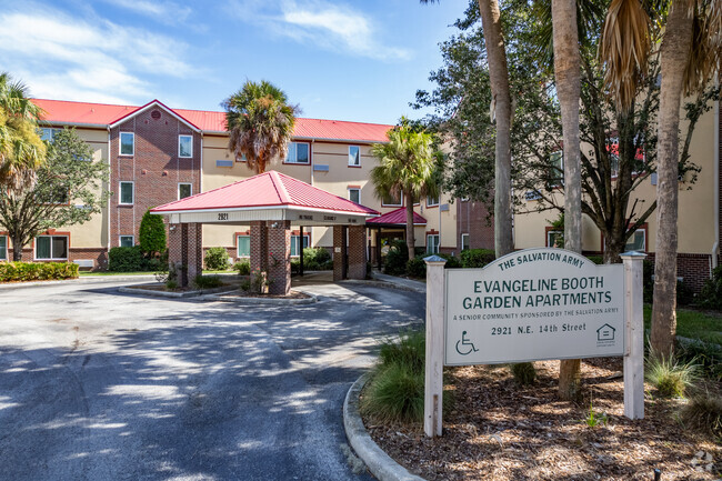 2921 NE 14th St Ocala, FL 34470-8816 - Evangeline Booth Garden Apartments
