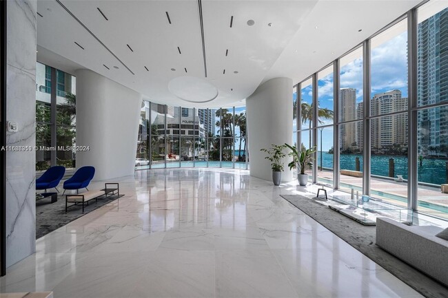 Building Photo - 300 Biscayne Blvd Way