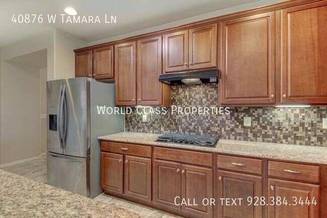 Building Photo - 40876 W Tamara Ln