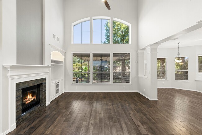 Building Photo - 118 Cezanne Woods Dr