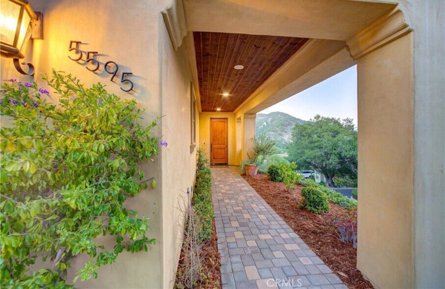 Building Photo - 5595 Tanbark Ct