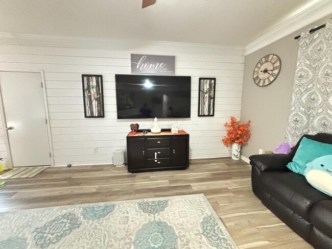 Building Photo - 5821 Marble Creek St