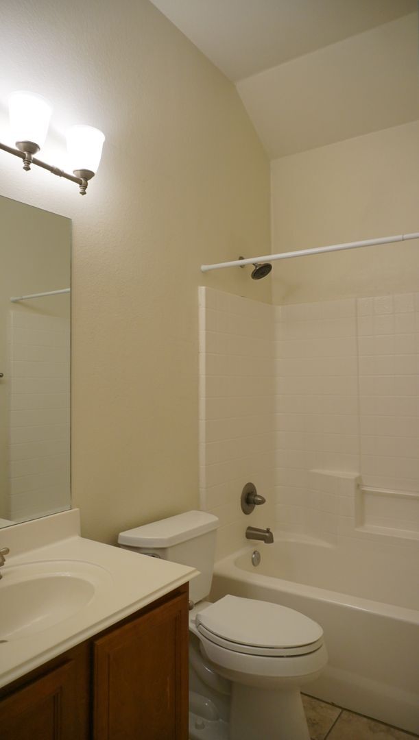 Building Photo - 3769 Pebble Beach