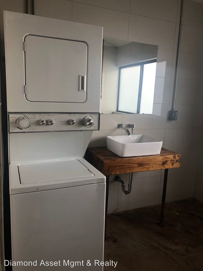 Building Photo - 1810 N 16th St