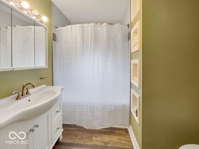 Building Photo - 2600 S Bryan St