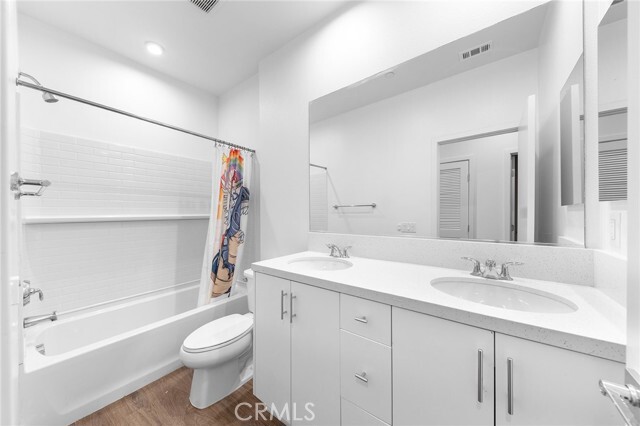 Building Photo - 1315 W Cara Dr