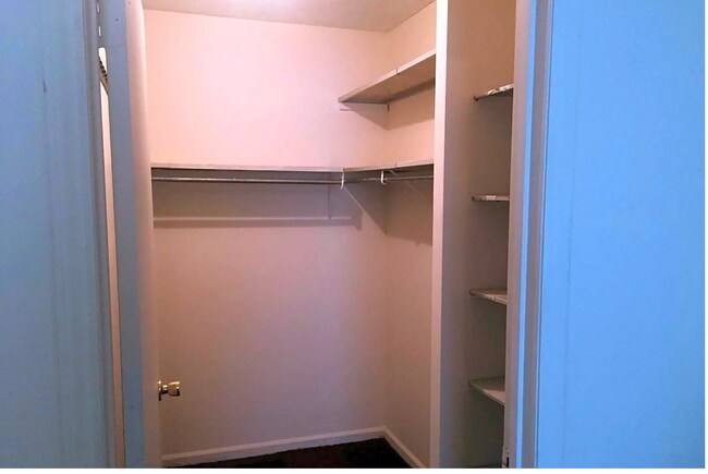 Building Photo - 2911 New Walkertown Rd