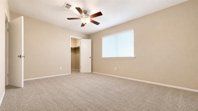 Building Photo - 1105 Green Meadow Dr