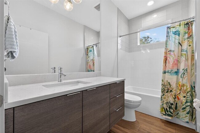 Building Photo - 6163 2nd Ave S