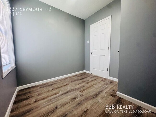 Building Photo - 3237 Seymour-2
