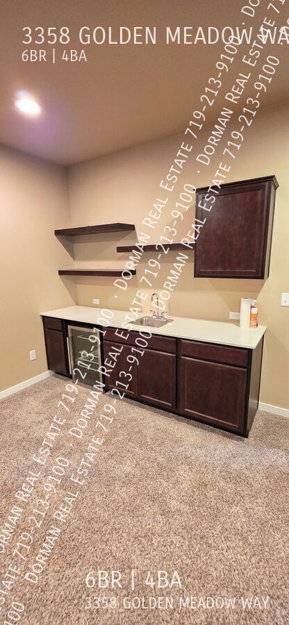 Building Photo - 3358 Golden Mdw Wy N