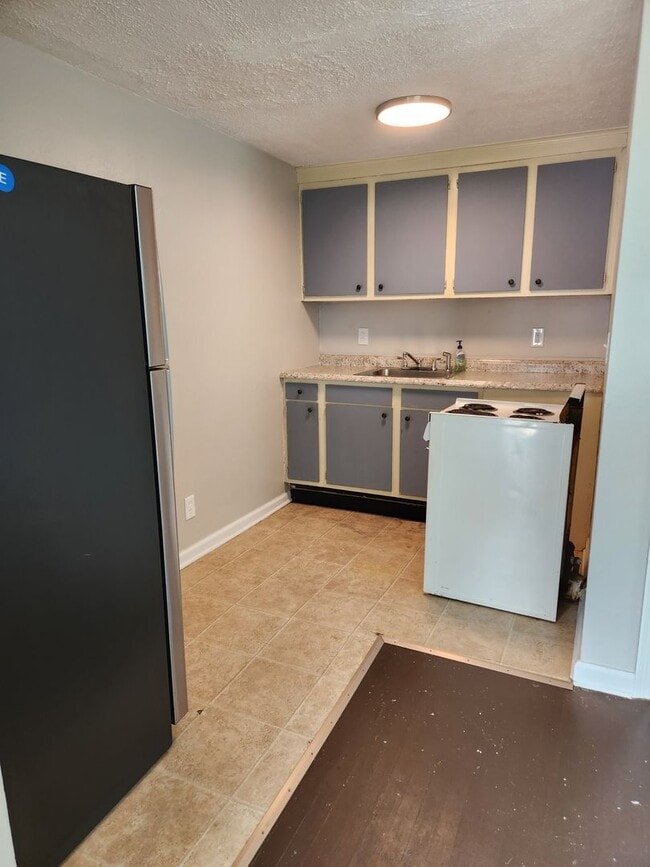 Building Photo - Cozy 1 bedroom