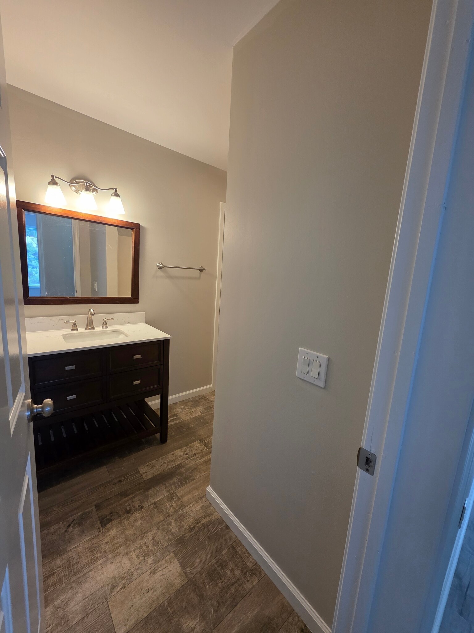 Building Photo - 10 Susquehanna Dr