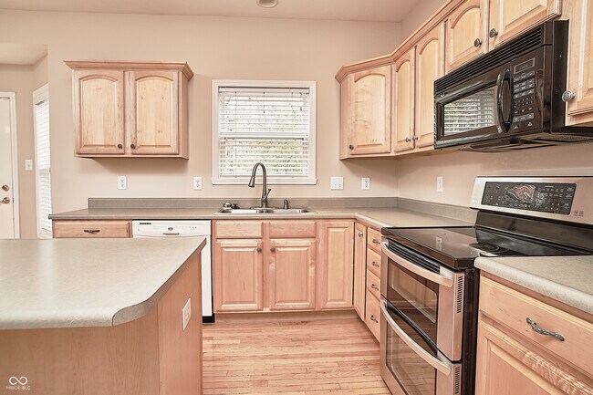 Building Photo - 11202 Timberview Dr