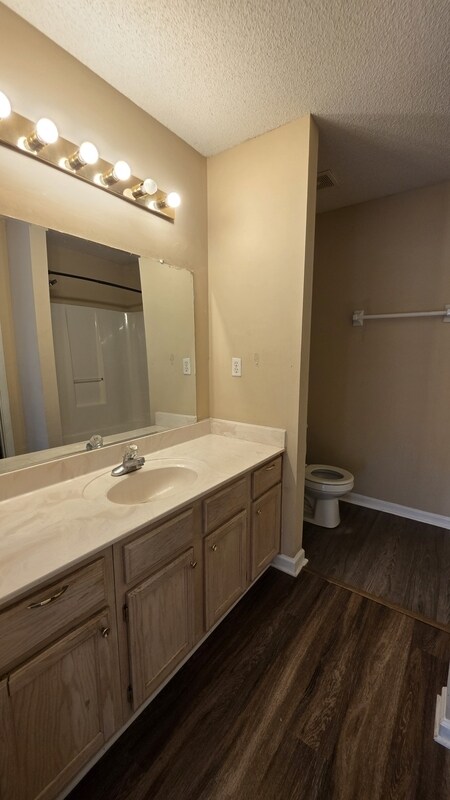 Building Photo - 7115 Lindsey Leaf Cove