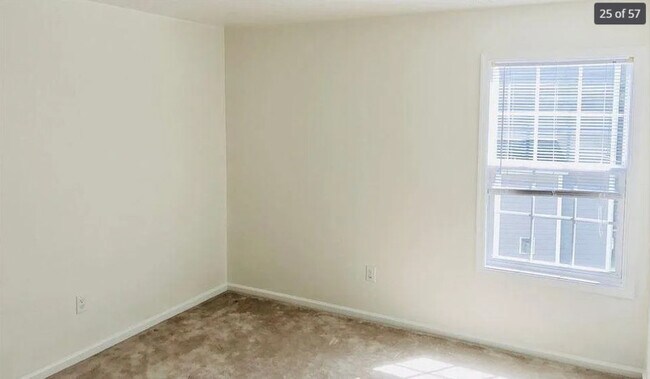 Building Photo - 5346 Meadoway Rd
