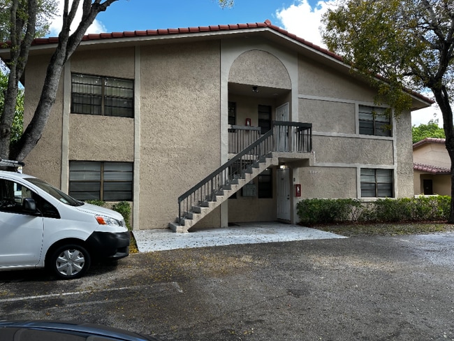 Building Photo - 10857 NW 45th St
