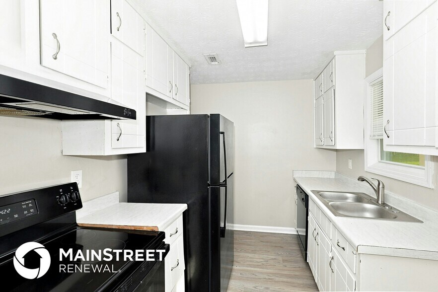 Building Photo - 9581 Briar Creek Ct