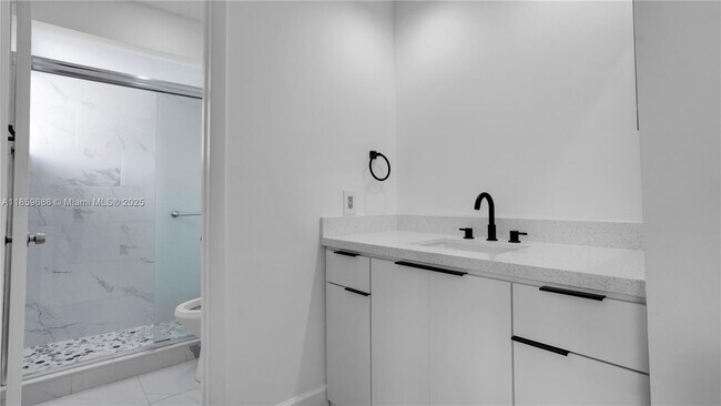 Building Photo - 6460 NW 170th Terrace