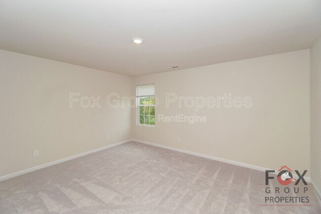 Building Photo - 131 Arden Ct