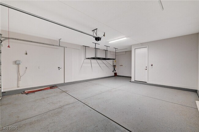 Building Photo - 2110 Millergrove Ave