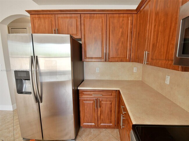 Building Photo - 8940 SW 228th Ln