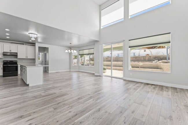 Building Photo - 2877 S Greenhead Dr