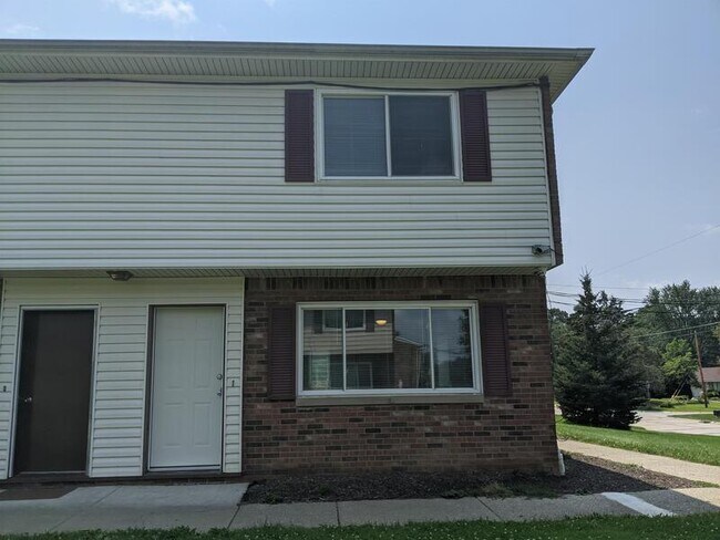 Building Photo - 291 Kenridge Rd