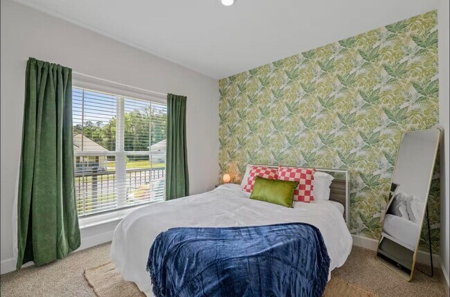 Building Photo - 2047 Hansel Hl Dr