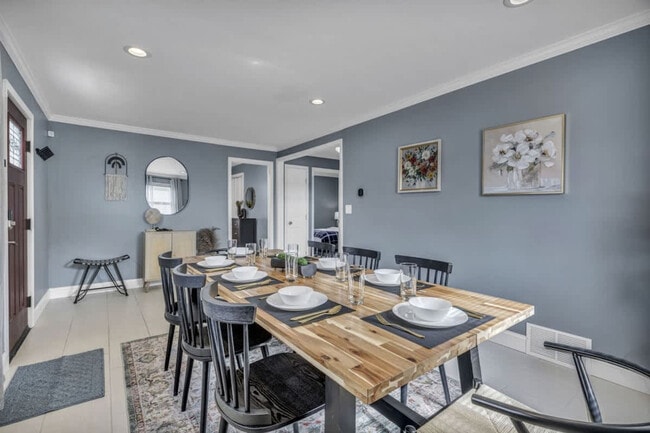 Building Photo - 1036 Union Ave