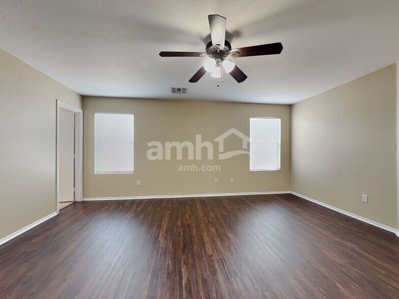 Building Photo - 5906 W Southgate Ct