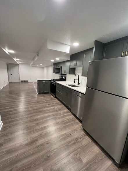Building Photo - 2883 E Morningside Dr