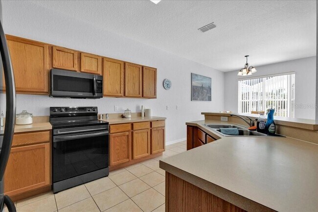 Building Photo - 1101 N Hampton Dr