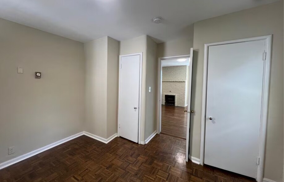 Building Photo - 1501 Key Blvd
